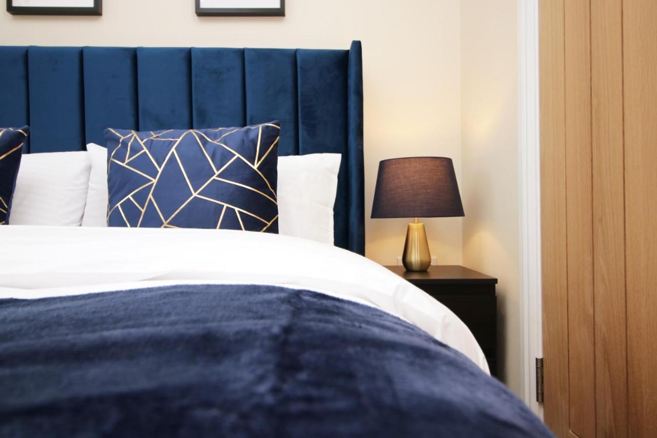 Luxury 4 Bedroom 4 Ensuite Home In Penarth Cardiff Buitenkant foto