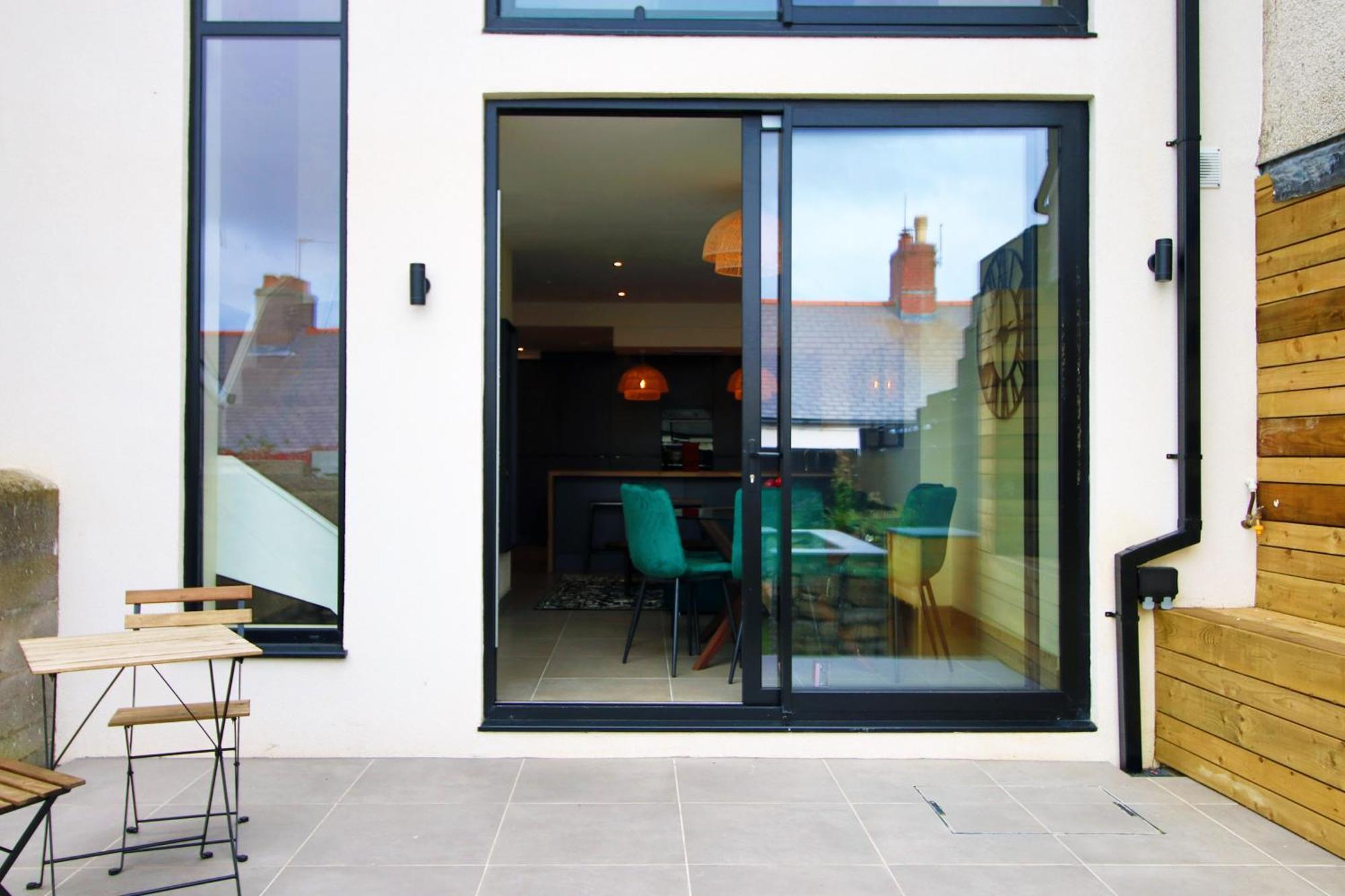 Luxury 4 Bedroom 4 Ensuite Home In Penarth Cardiff Buitenkant foto