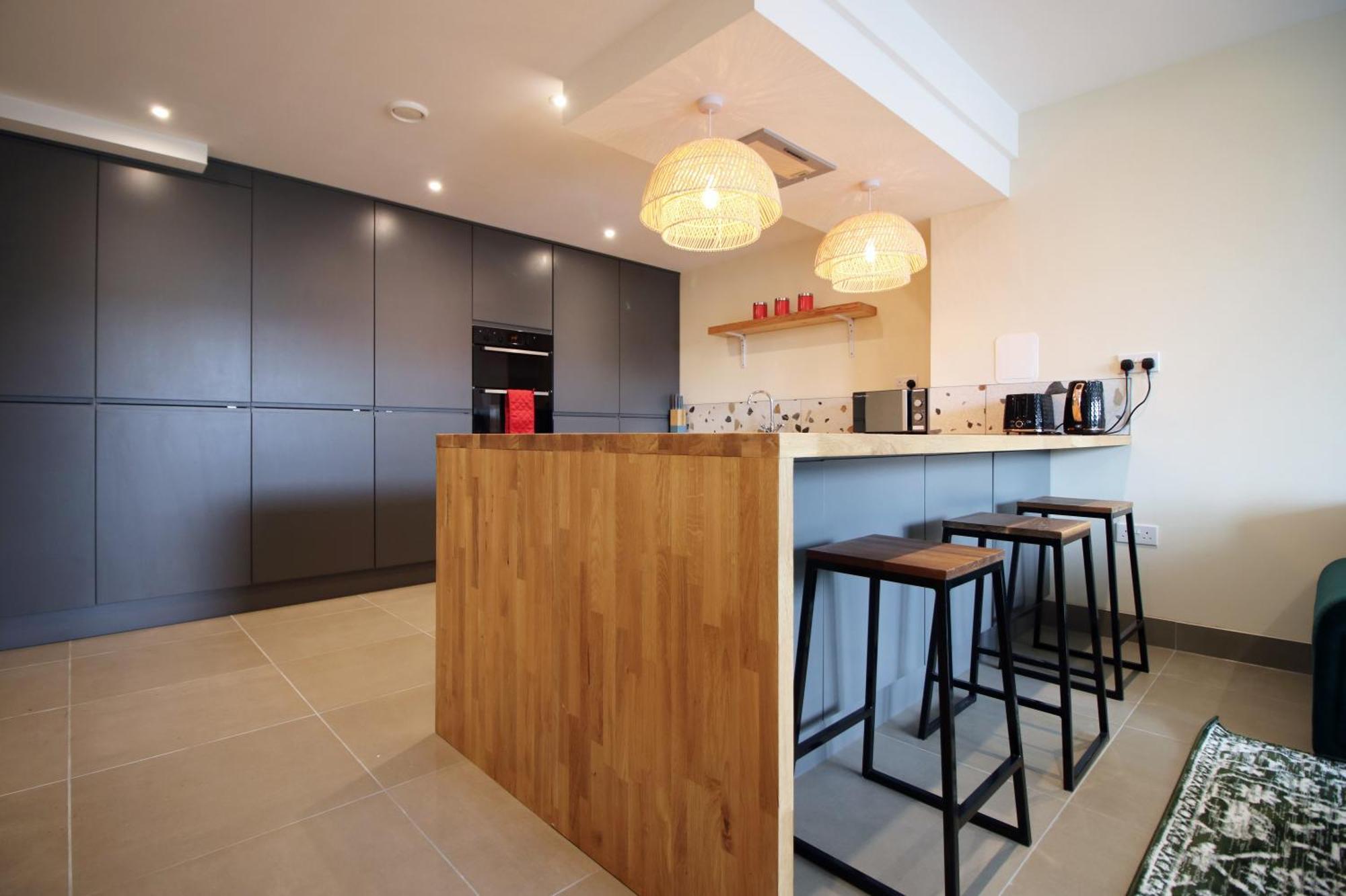 Luxury 4 Bedroom 4 Ensuite Home In Penarth Cardiff Buitenkant foto