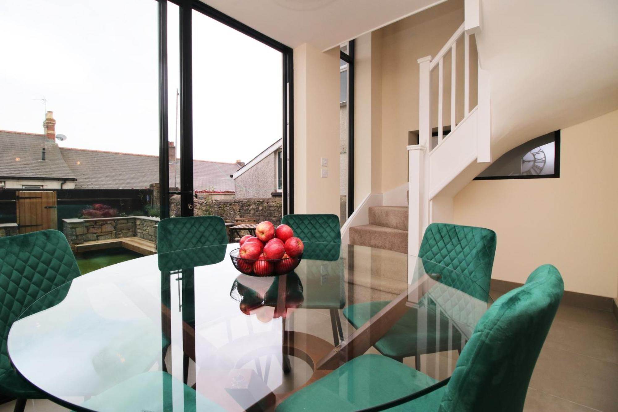 Luxury 4 Bedroom 4 Ensuite Home In Penarth Cardiff Buitenkant foto