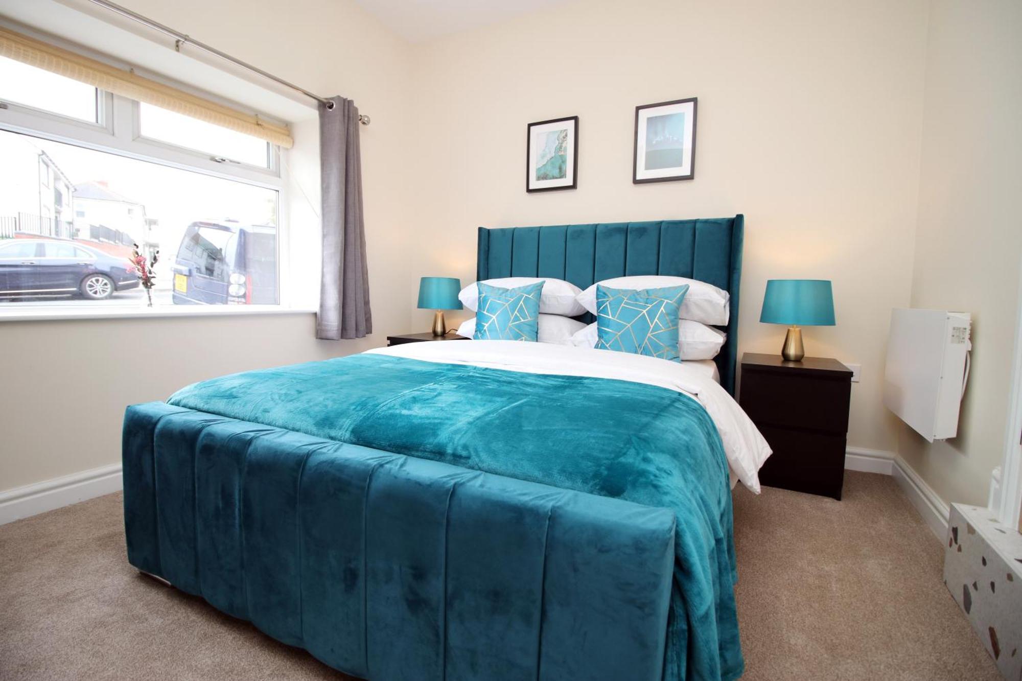 Luxury 4 Bedroom 4 Ensuite Home In Penarth Cardiff Buitenkant foto