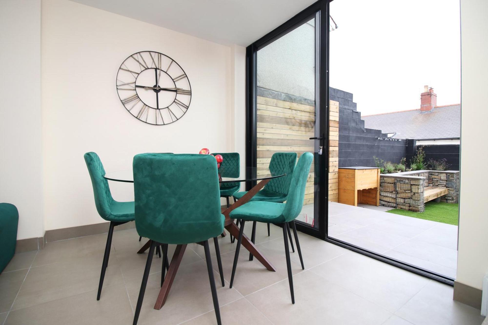 Luxury 4 Bedroom 4 Ensuite Home In Penarth Cardiff Buitenkant foto