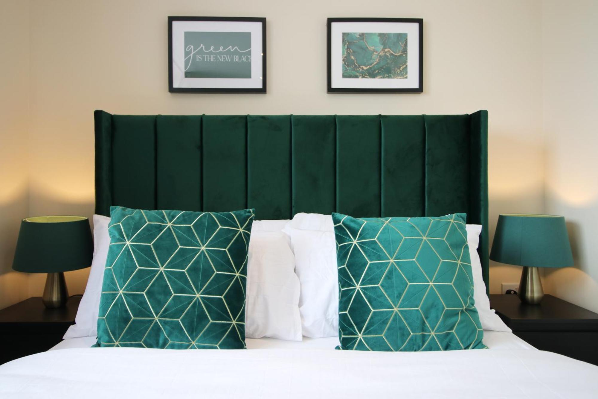 Luxury 4 Bedroom 4 Ensuite Home In Penarth Cardiff Buitenkant foto